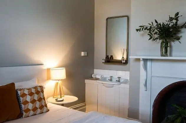 Standard Oda, Ortak Banyo (King Room)