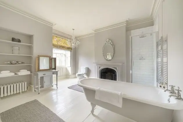Luxury Ev, Engellilere Uygun, Özel Banyo (Healey Hall)