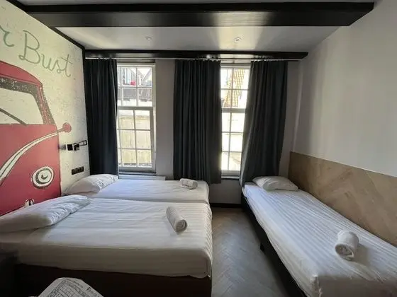 Üç Kişilik Oda, Banyolu/Duşlu
