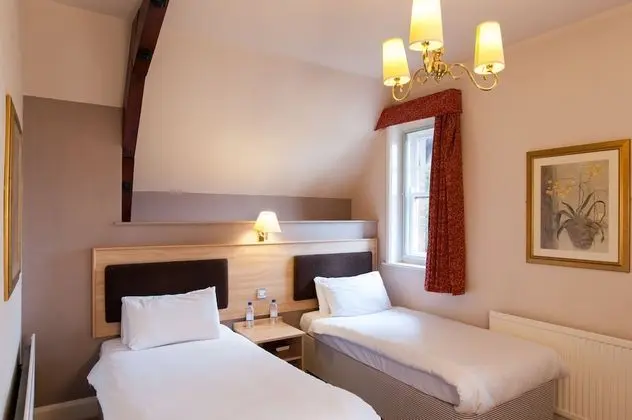 İki Ayrı Yataklı Oda