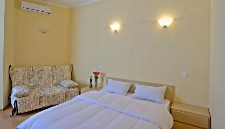 Tek Büyük Yataklı Oda, Balkon