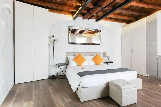 City Apart Daire (Via De Amici 7)