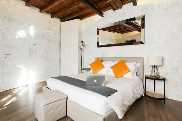 City Apart Daire (Via De Amici 7)
