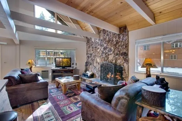 Dağ Evi (In the Heart of Tahoe, Only minutes t)