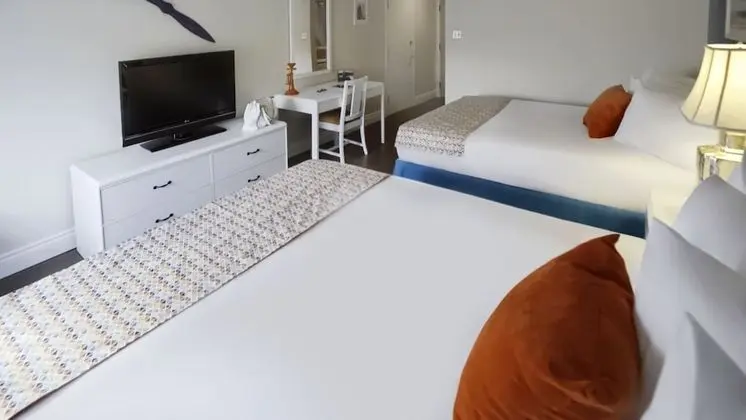 Queen Room - 2 Queen Beds