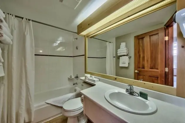 Çatı Katı (Loft), 1 Büyük (Queen) Boy Yatak ve Çekyat