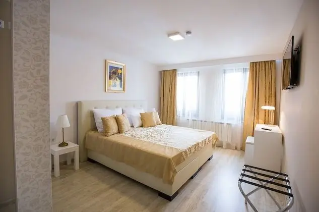 Deluxe Tek Büyük Yataklı Oda