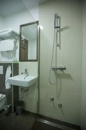 Family Üç Kişilik Oda, Birden Çok Yatak