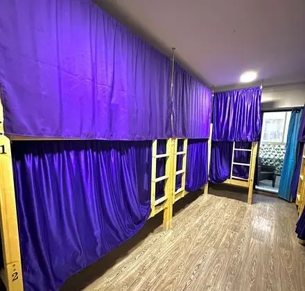 Standard Ortak Ranzalı Oda, Sadece erkekler için, Kısmi Deniz Manzaralı