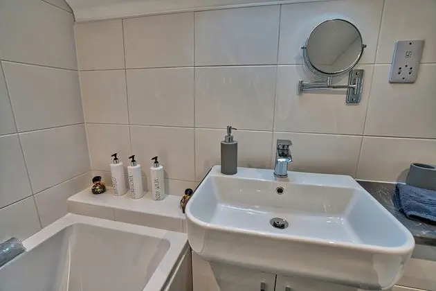 Deluxe Tek Büyük veya İki Ayrı Yataklı Oda