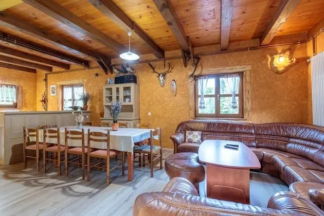 Family Dağ Evi, Birden Çok Yatak, 2 Banyolu, Bahçeli (Heated Pool Chalet Zavrh 1)
