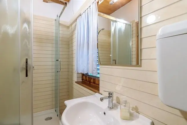 Family Dağ Evi, Birden Çok Yatak, 2 Banyolu, Bahçeli (Heated Pool Chalet Zavrh 1)