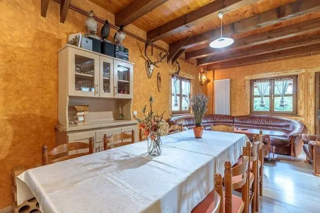 Family Dağ Evi, Birden Çok Yatak, 2 Banyolu, Bahçeli (Heated Pool Chalet Zavrh 1)