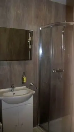 Tek Büyük Yataklı Oda, Banyolu/Duşlu