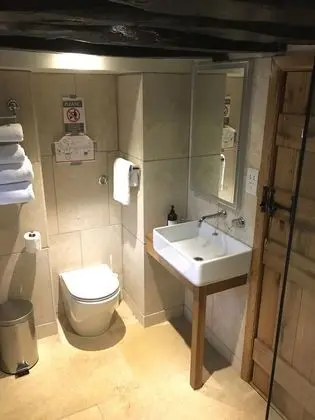 Traditional Tek Büyük Yataklı Oda, 1 Büyük (Queen) Boy Yatak, Sigara İçilmez, Banyolu/Duşlu