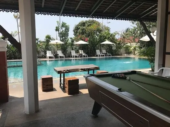 6 Bedroom Villa