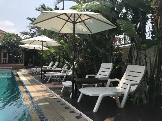 6 Bedroom Villa