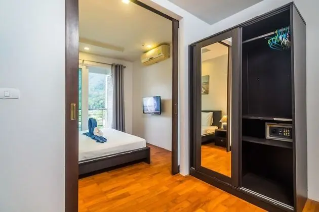 2 Bedrooms Apartment