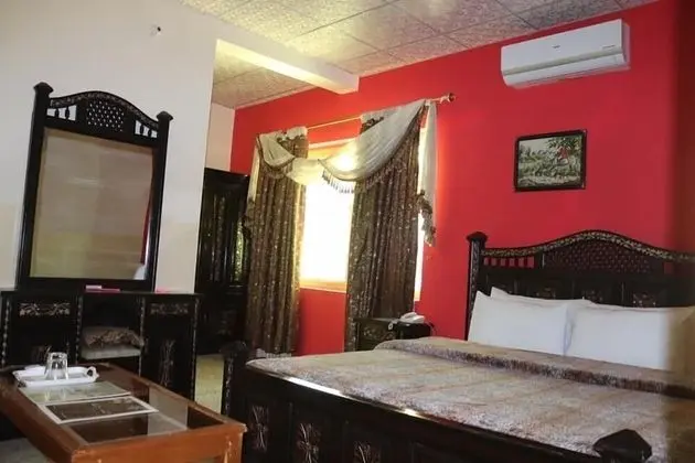 Deluxe Tek Büyük veya İki Ayrı Yataklı Oda