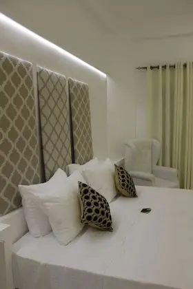 Deluxe Tek Büyük Yataklı Oda, 1 En Büyük (King) Boy Yatak, Özel Banyo, Bahçeli