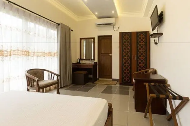 Deluxe Üç Kişilik Oda, 1 Yatak Odası, Banyolu/Duşlu, Bahçe Manzaralı