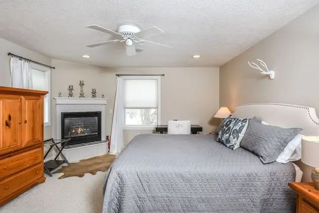 Ev, Birden Çok Yatak, Sıcak Su Havuzu