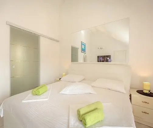 Apart Daire (3 Bedroom Apt with Jacuzzi n Sea View)