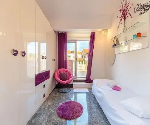 Apart Daire (3 Bedroom Apt with Jacuzzi n Sea View)