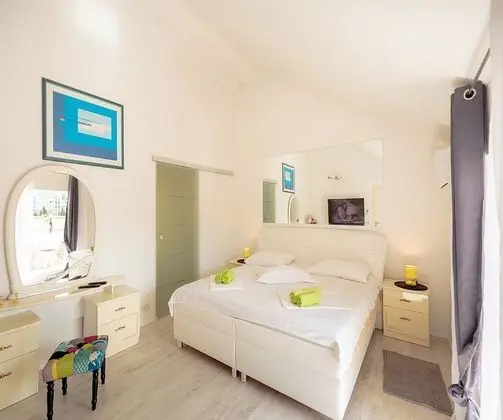 Apart Daire (3 Bedroom Apt with Jacuzzi n Sea View)