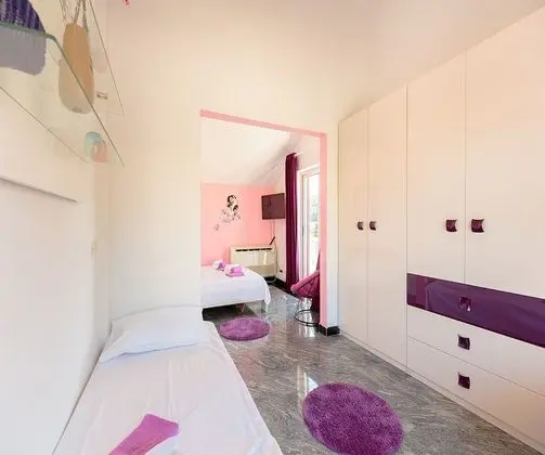 Apart Daire (3 Bedroom Apt with Jacuzzi n Sea View)