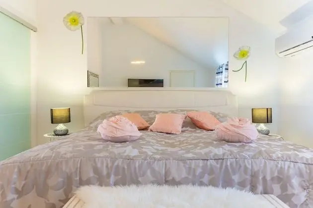 Apart Daire (3 Bedroom Apt with Jacuzzi n Sea View)