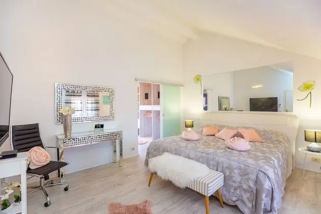 Apart Daire (3 Bedroom Apt with Jacuzzi n Sea View)