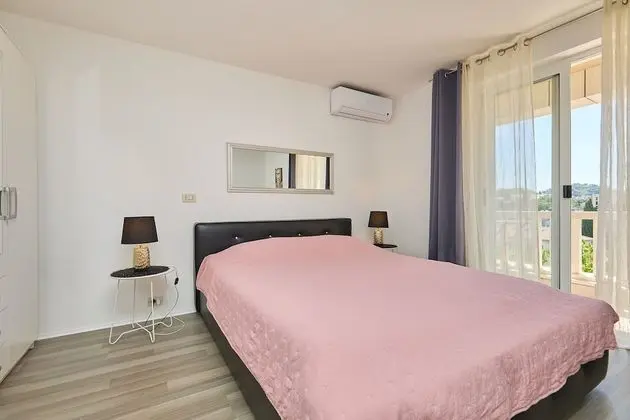 Apart Daire (3 Bedroom Apt with Jacuzzi n Sea View)