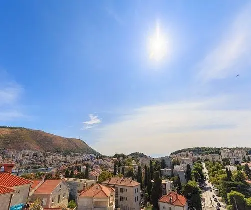 Apart Daire (3 Bedroom Apt with Jacuzzi n Sea View)