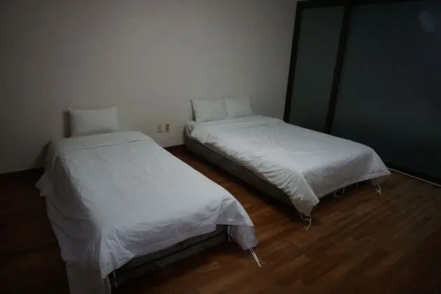 Tek Büyük Yataklı Oda (25PY Two Rooms)