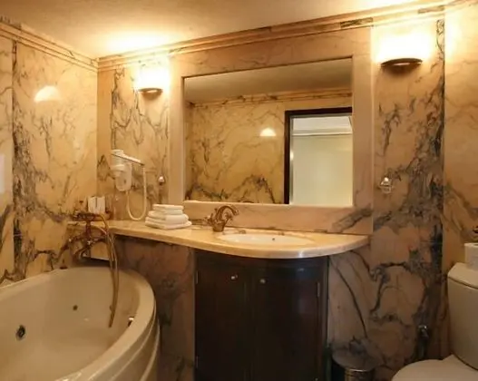 Antique Double Room, City View, Garden Area