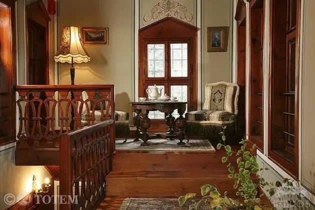 Antique Single Room, Garden View