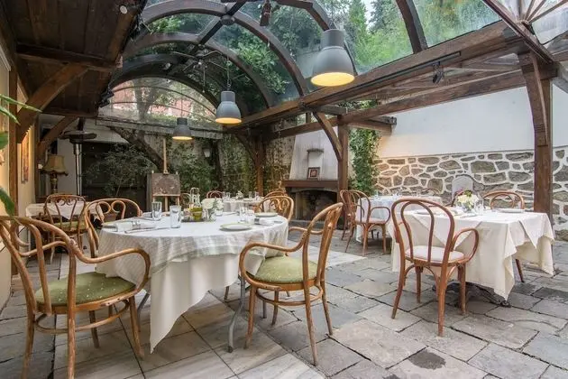 Antique Single Room, Garden View