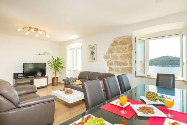 Grand Apart Daire, Sıcak Su Havuzu, Deniz Manzaralı (3 Bedrooms)