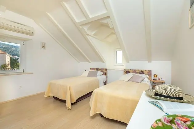 Grand Apart Daire, Sıcak Su Havuzu, Deniz Manzaralı (3 Bedrooms)