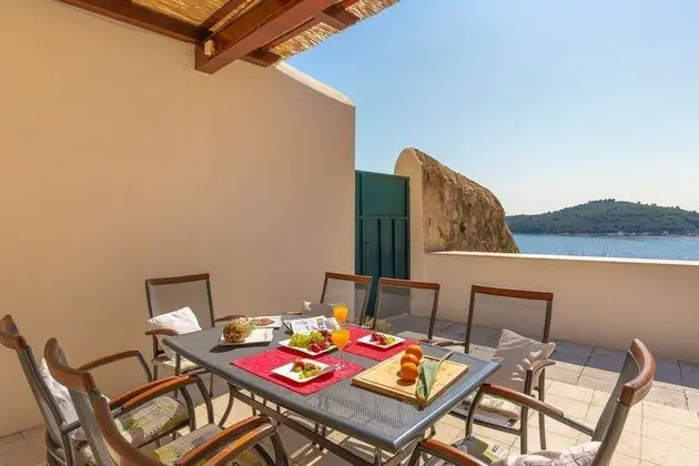 Grand Apart Daire, Sıcak Su Havuzu, Deniz Manzaralı (3 Bedrooms)