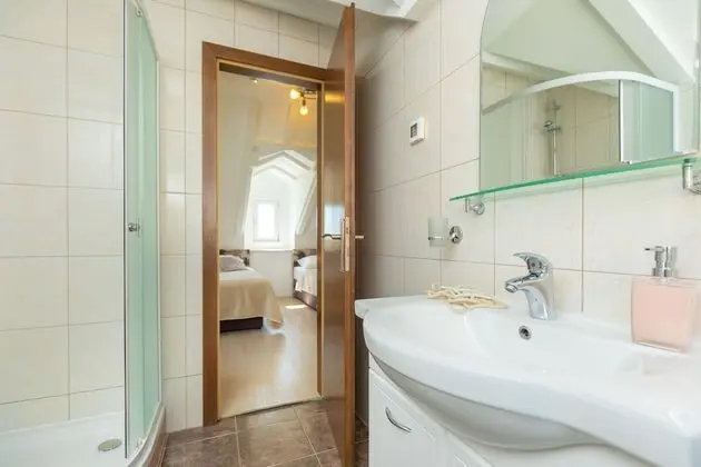 Grand Apart Daire, Sıcak Su Havuzu, Deniz Manzaralı (3 Bedrooms)