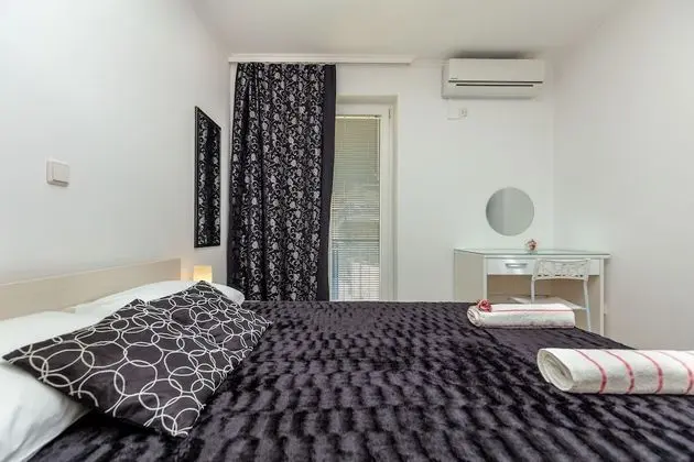 Comfort Apart Daire, Balkon, Nehir Manzaralı (4 Bedrooms)