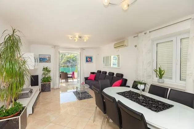 Comfort Apart Daire, Balkon, Nehir Manzaralı (4 Bedrooms)