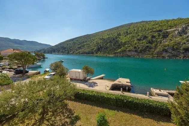 Comfort Apart Daire, Balkon, Nehir Manzaralı (4 Bedrooms)