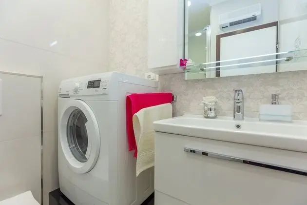 Comfort Apart Daire, Balkon, Nehir Manzaralı (4 Bedrooms)