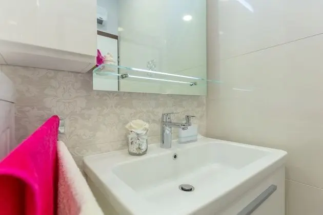 Comfort Apart Daire, Balkon, Nehir Manzaralı (4 Bedrooms)