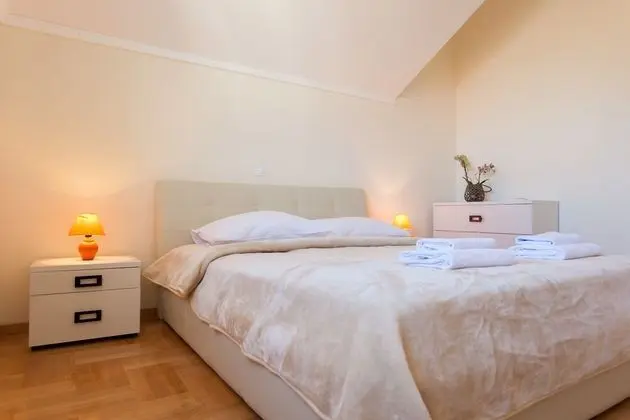 Superior Apart Daire, Kişiye Özel Havuzlu, Deniz Manzaralı (3 Bedrooms)