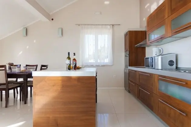 Superior Apart Daire, Kişiye Özel Havuzlu, Deniz Manzaralı (3 Bedrooms)