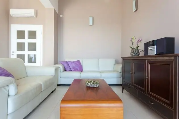 Superior Apart Daire, Kişiye Özel Havuzlu, Deniz Manzaralı (3 Bedrooms)